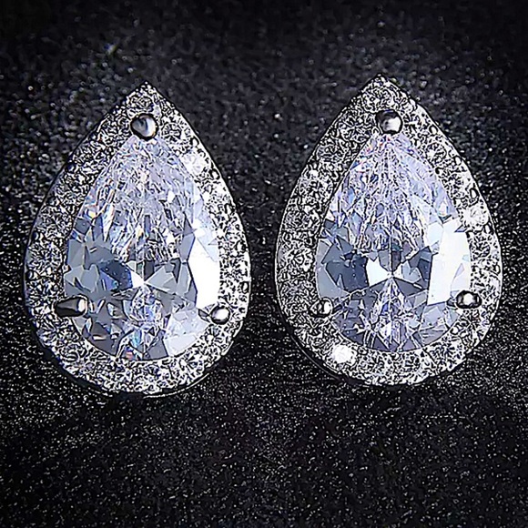14K White Gold Plated Water Drop Tear Drop Pear Diamond Earrings - Picture 2 of 6